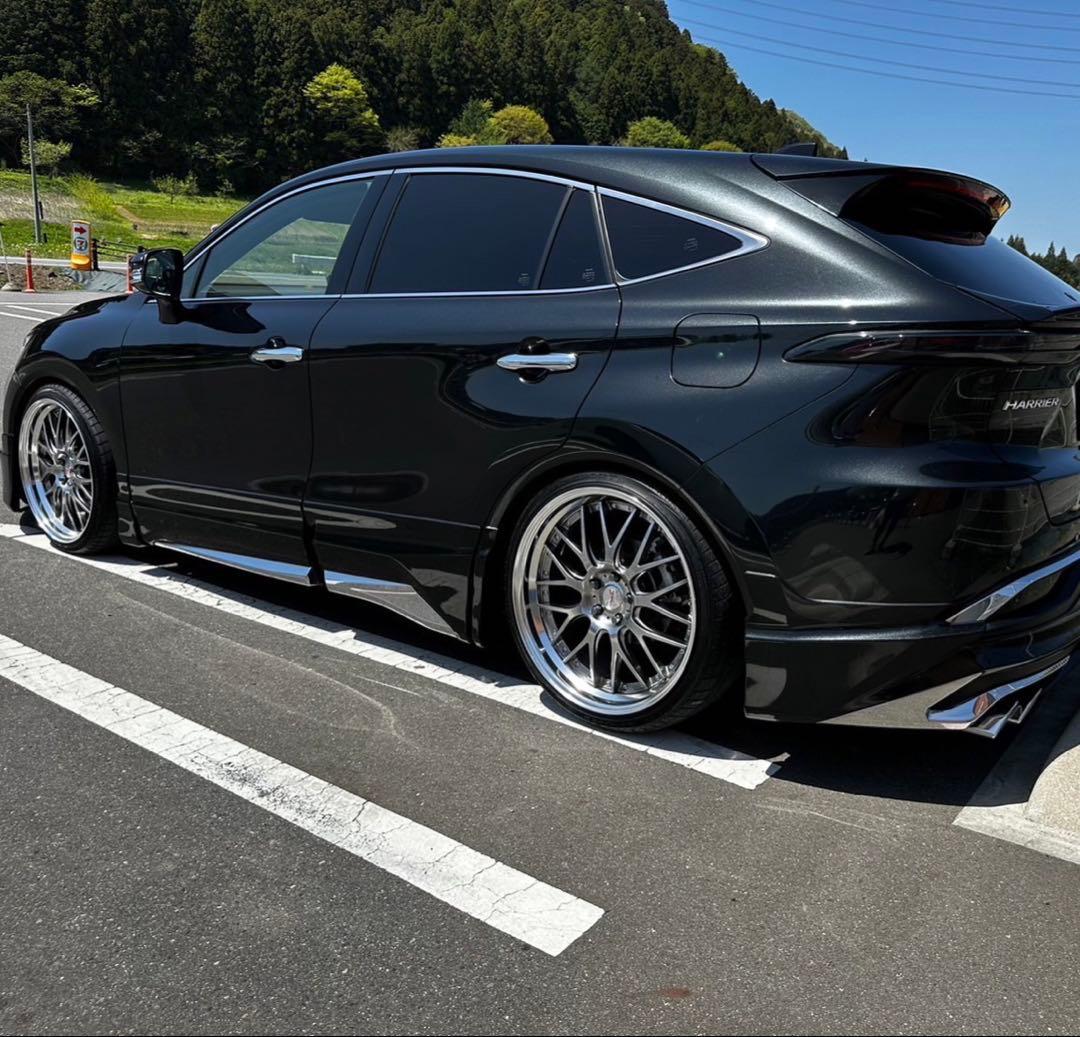 ガチャガチャ売ります^_^ 　80ハリアー Largus 車高調