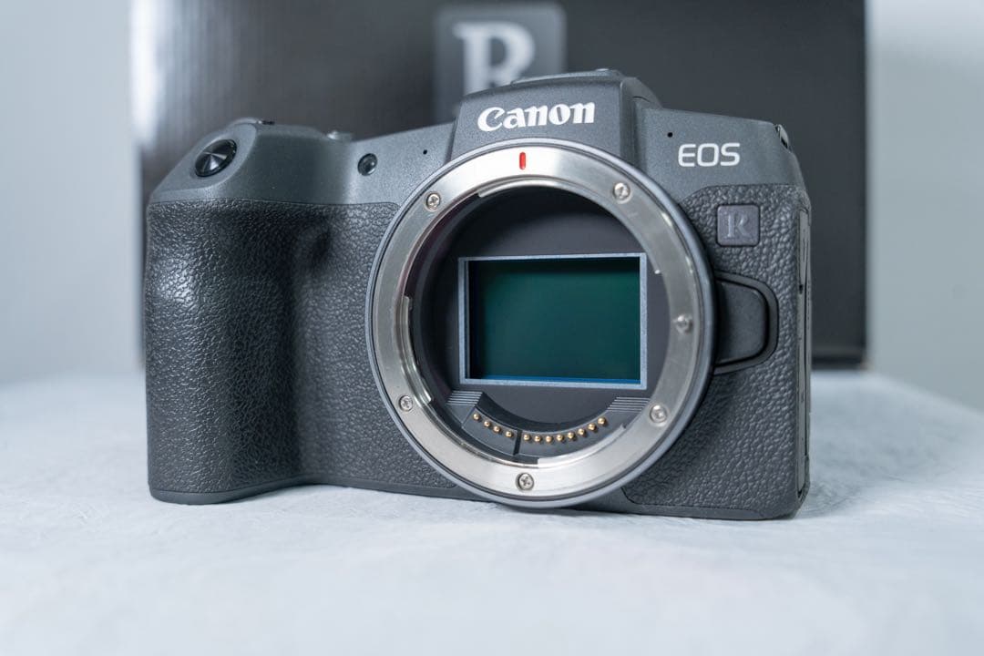 【美品】『シャッター回数3000回以下】EOS RP 本体＋レンズセット