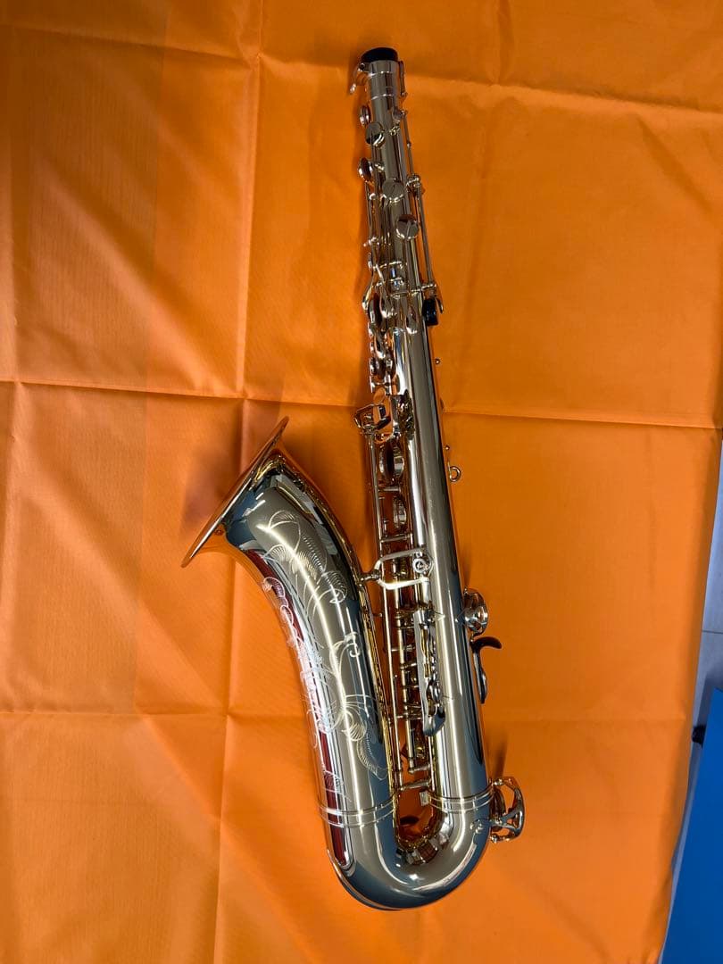 テナーサックス YTS-62 です。