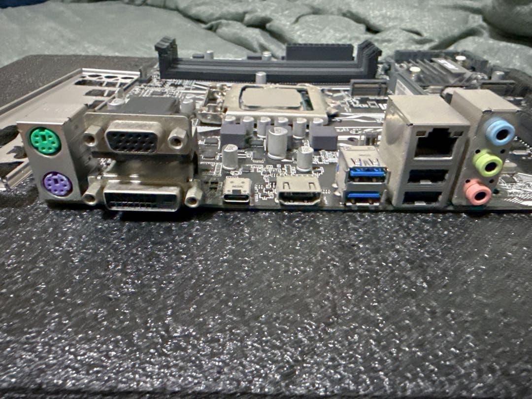 マザーボード ASUS B250M-A &Intel Core i7-7700K