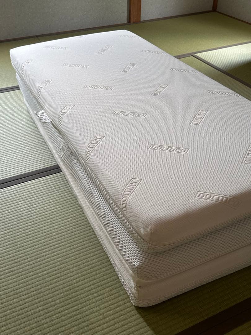 y*i様 正規品ドルメオ DORMEO 三折り マットレス ダブル