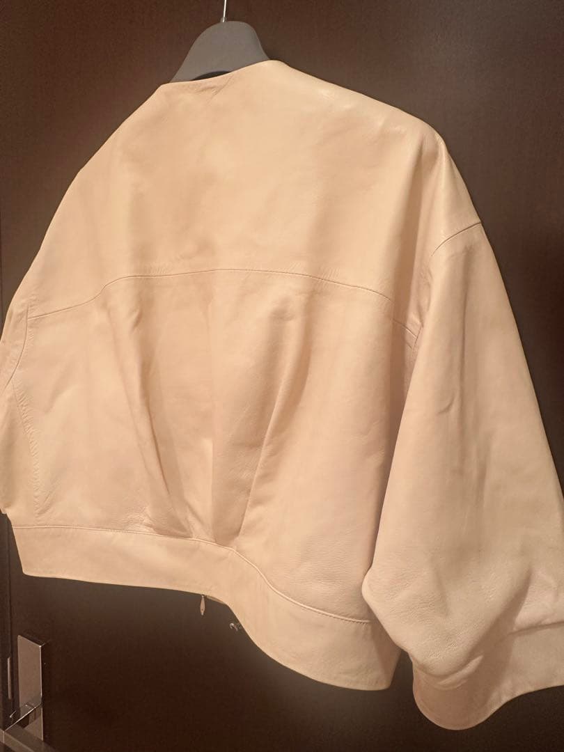 EMMETI⭐︎エンメティ レザー七分丈レディースジャンパー羊革 ラムスキン　38