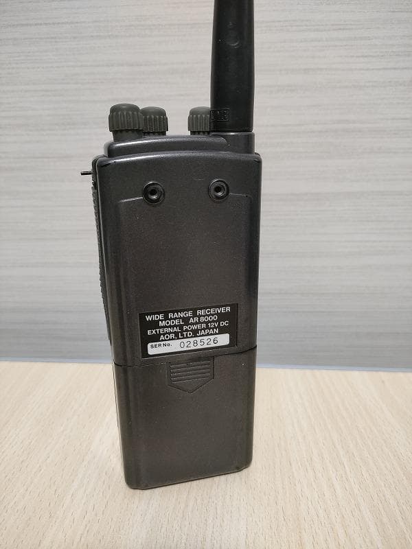 AOR 広帯域受信機 AR8000　530khz～1900Mhz 中古現状品