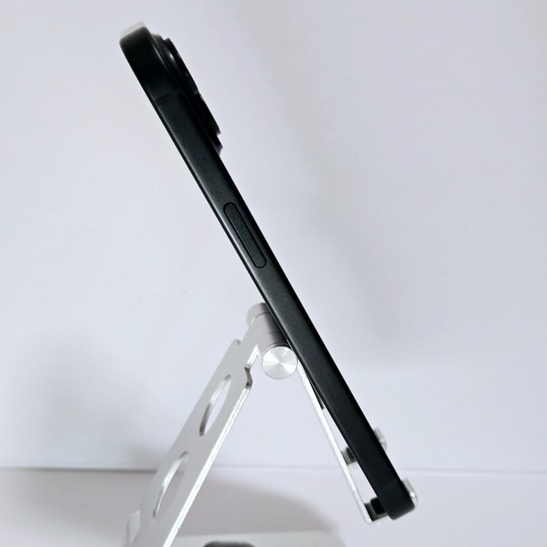 04 iPhone15 ブラック SIMフリー 美品 バッテリー91%