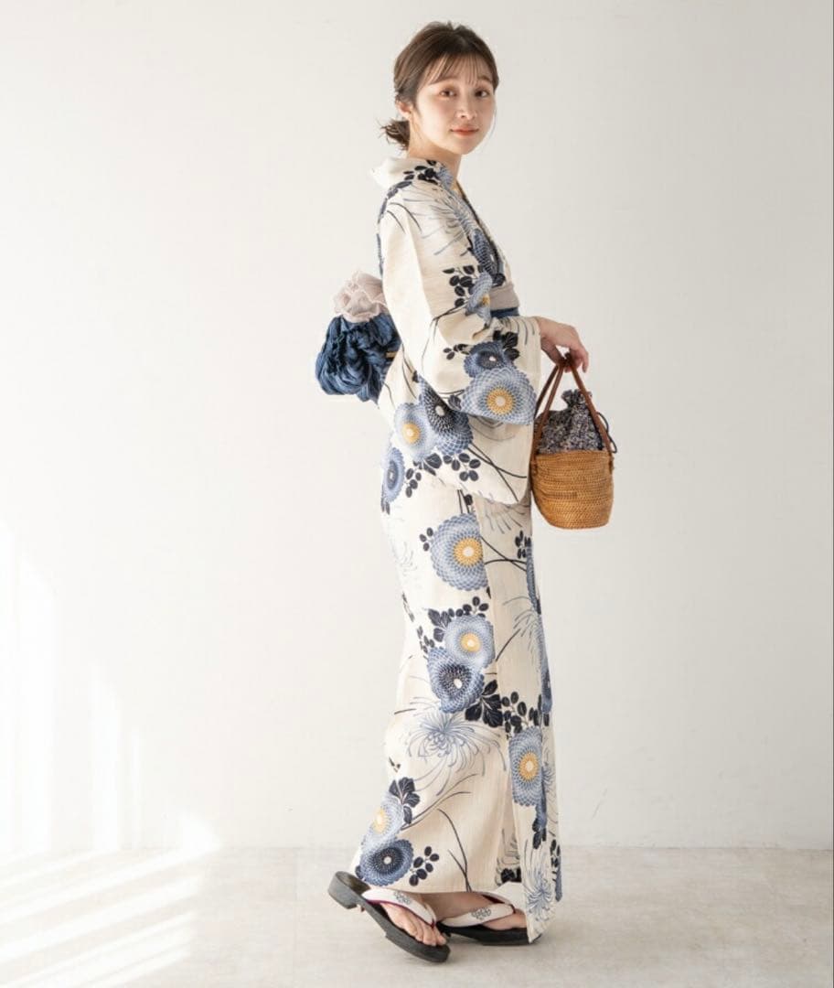 【新品】ゆかた館グレース　人気浴衣セット　浴衣＋帯＋腰紐2本＋下駄セット