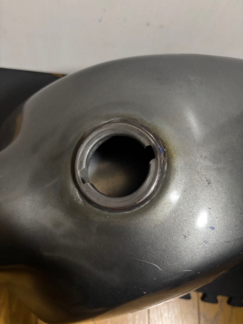 ホンダ　FTR223 タンク　鍵　キャップ　コック付き ガソリンタンク