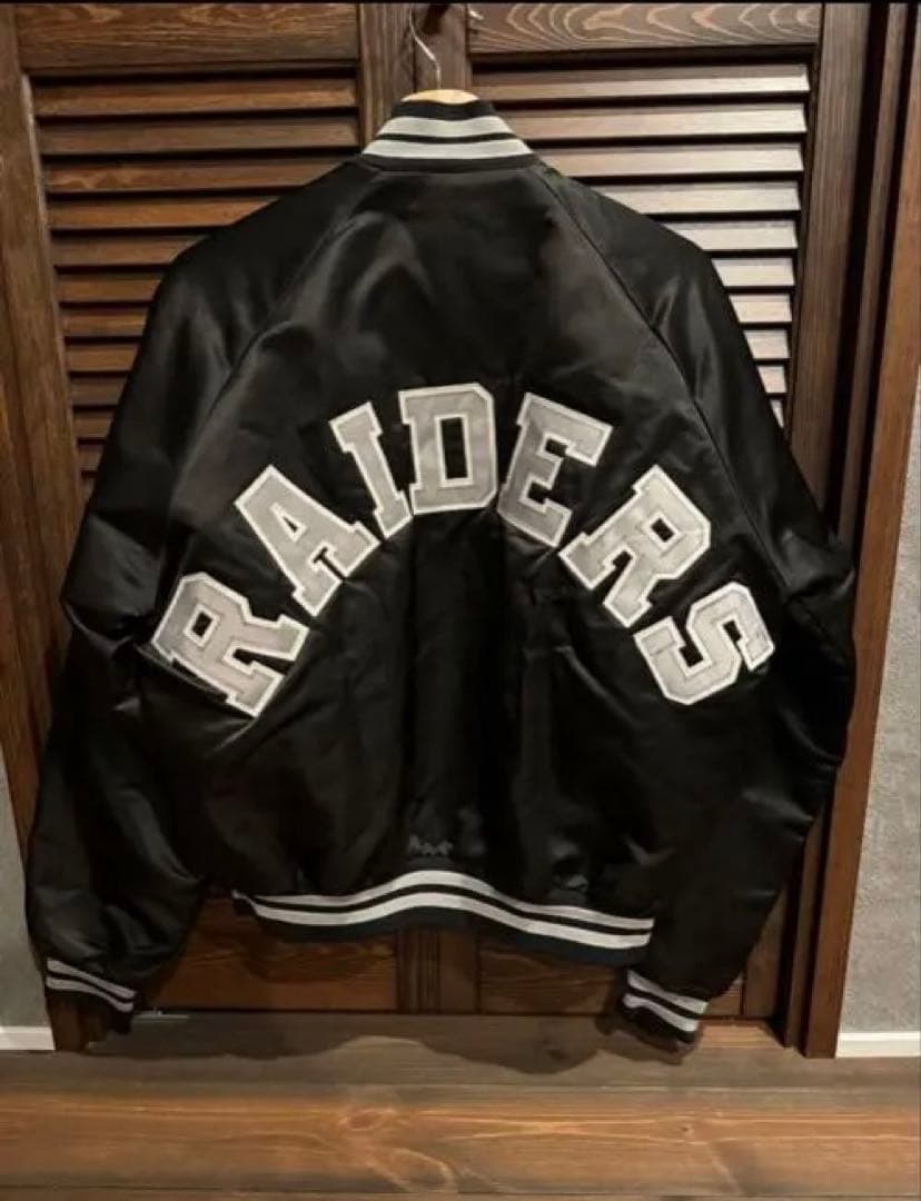レイダース　90'sスタジャン　ブラック×シルバー　　Lサイズ