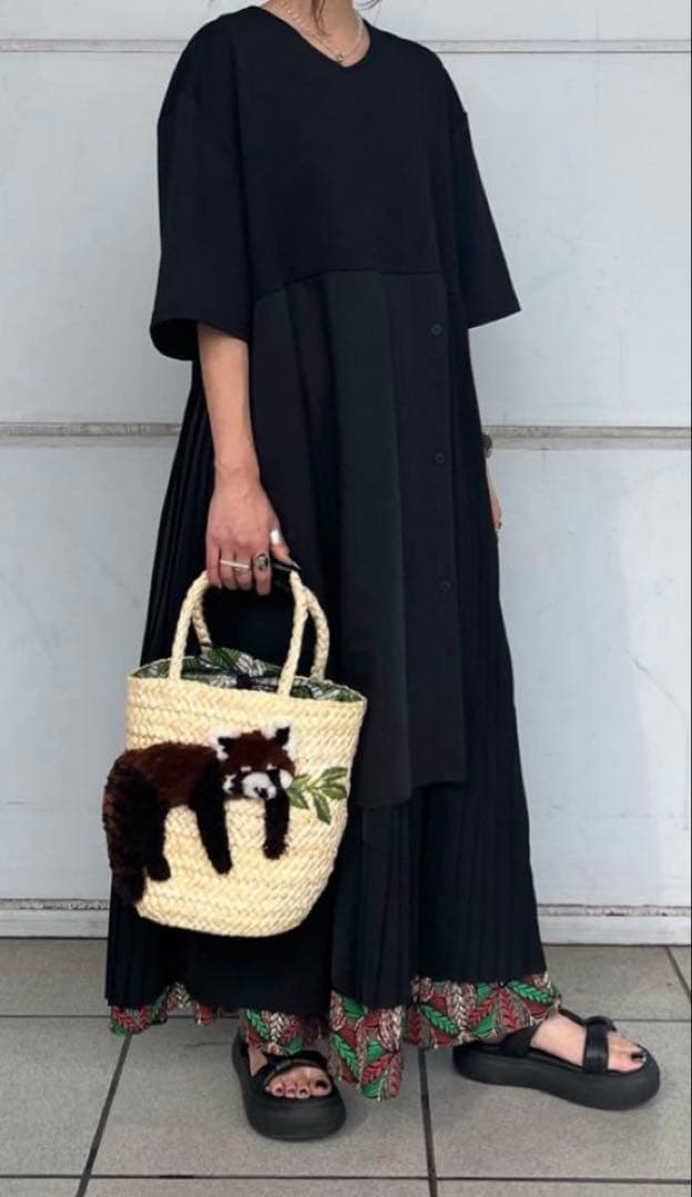 【極美品】イアパピヨネ earPAPILLONNER かごバッグ レッサーパンダ