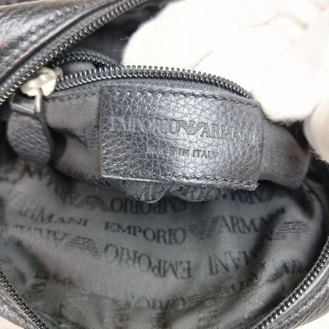 エンポリオアルマーニ　ショルダーバッグ　レザーシボ加工　シルバーロゴプレート　黒