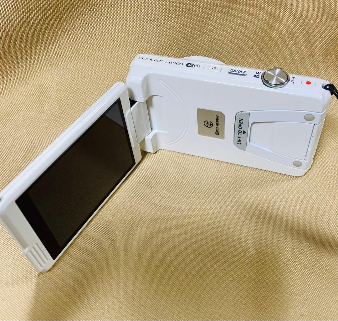 【美品】Nikon COOLPIX s6900 ニコン　自撮り可能 動作確認済