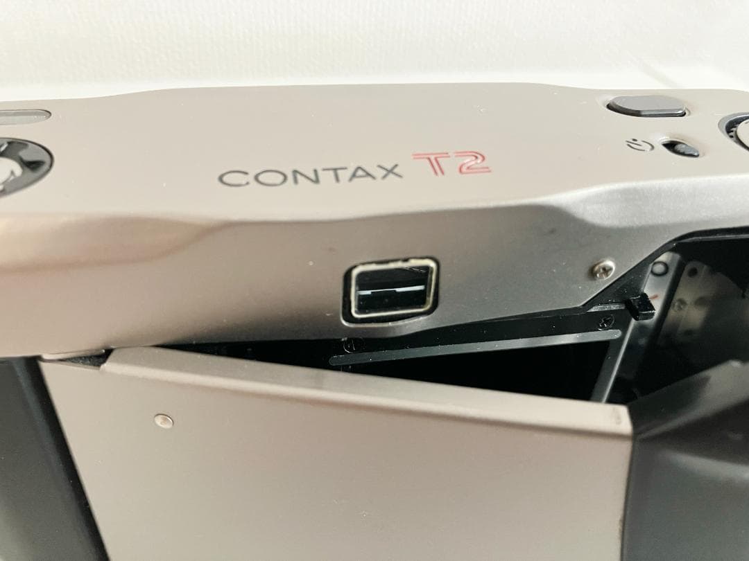 【ジャンク】　CONTAX T2 フィルムカメラ