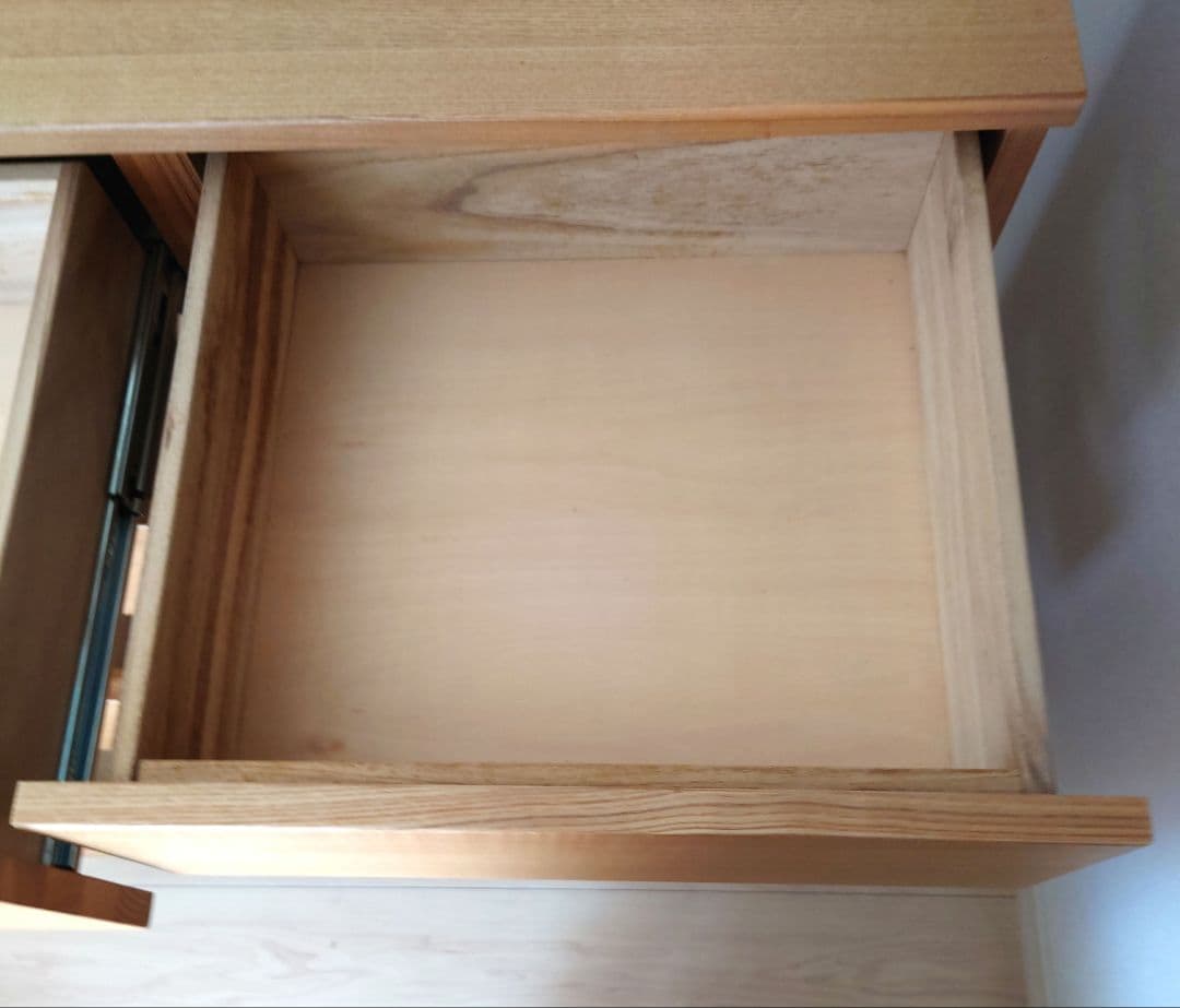 無印良品　脚付き木製チェスト4段　幅約95×奥行き約45×高さ約90cm