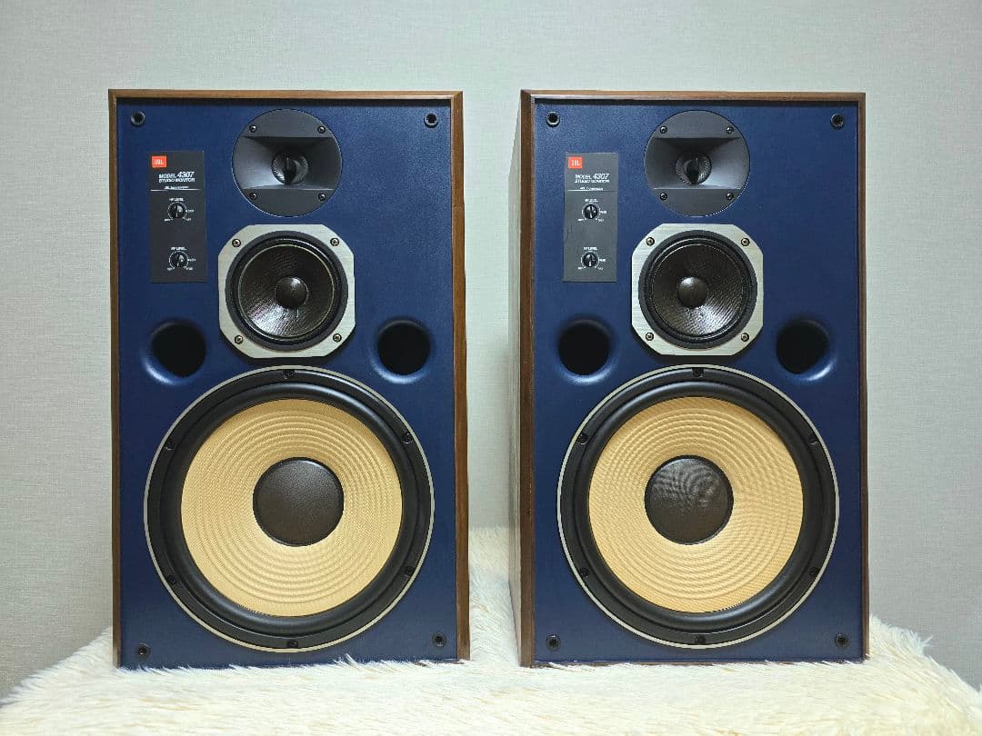 JBL 4307-3ウェイブックシェルフ型スピーカー2個セット　中古