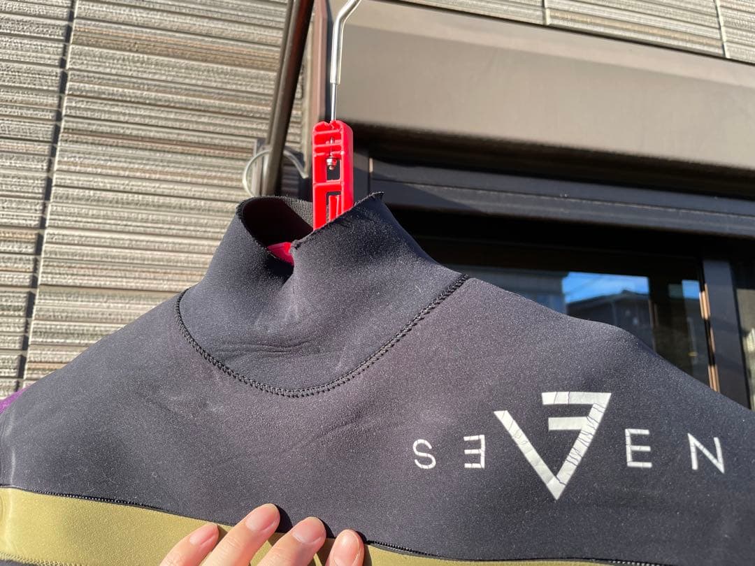 SEVEN セミドライスーツ 5x3 ブラック・カーキ