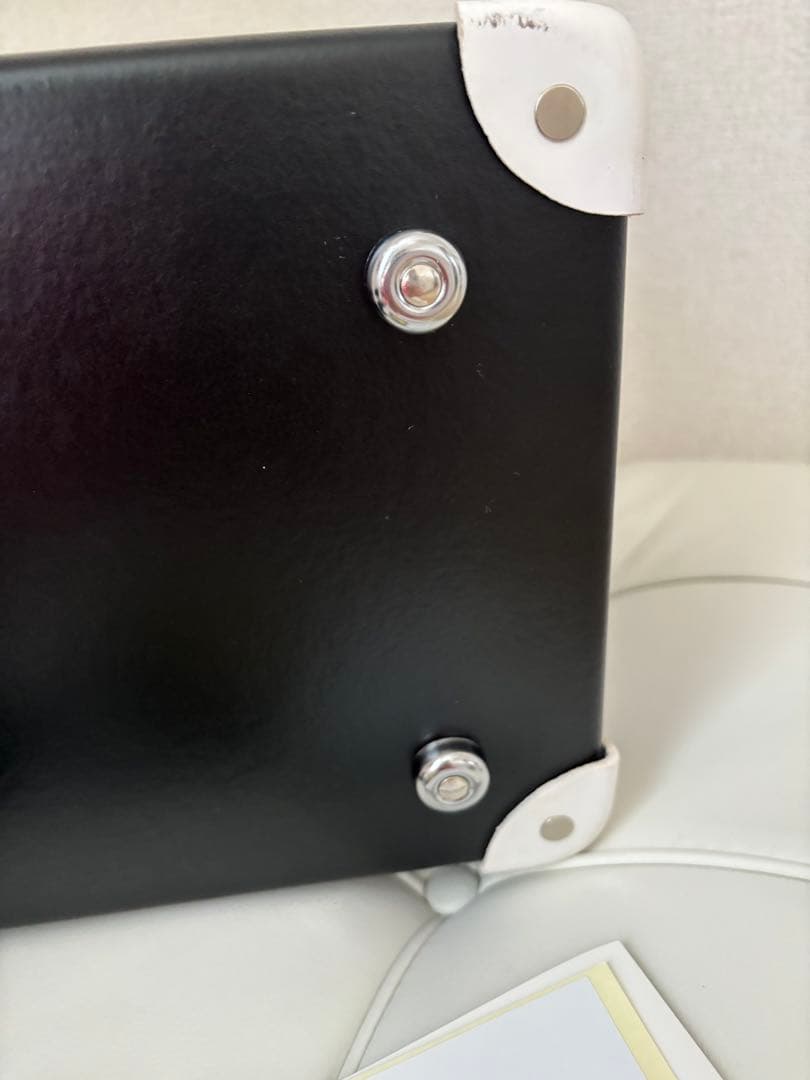 GLOB-TROTTER LOVELESSコラボバニティケース