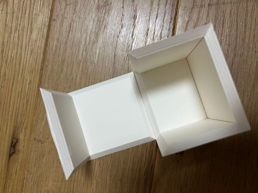 アクセサリー Shihara Diamond Twist Pin Pierce 01