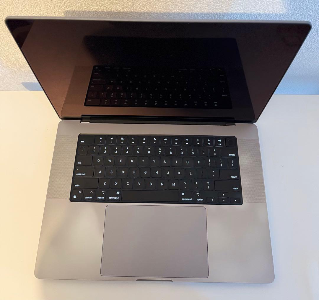 美品 Macbook Pro 2021 16インチ Windows 11 Pro