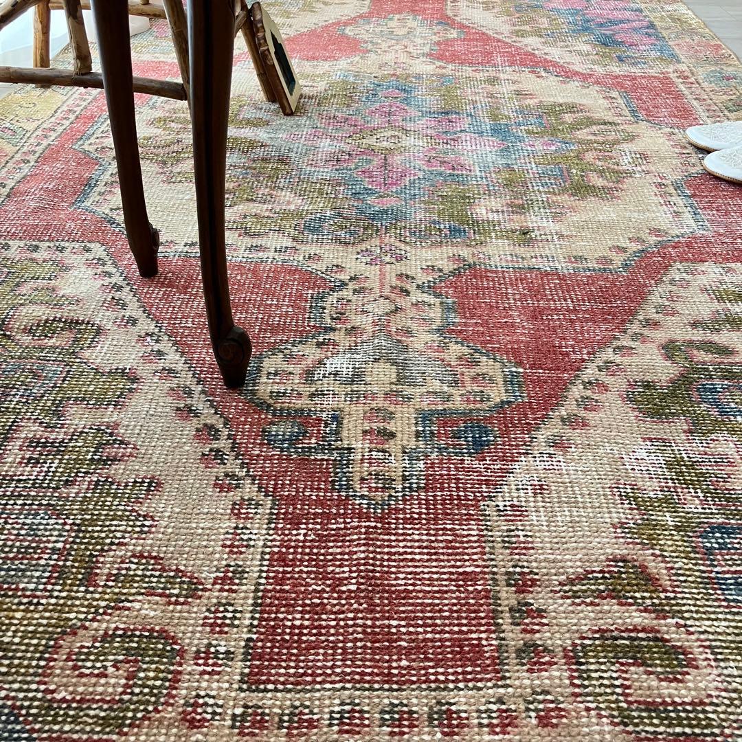 貴重✳︎アヴァノス　落ち着きシャビーレッド　キャラメル　トルコヴィンテージラグ