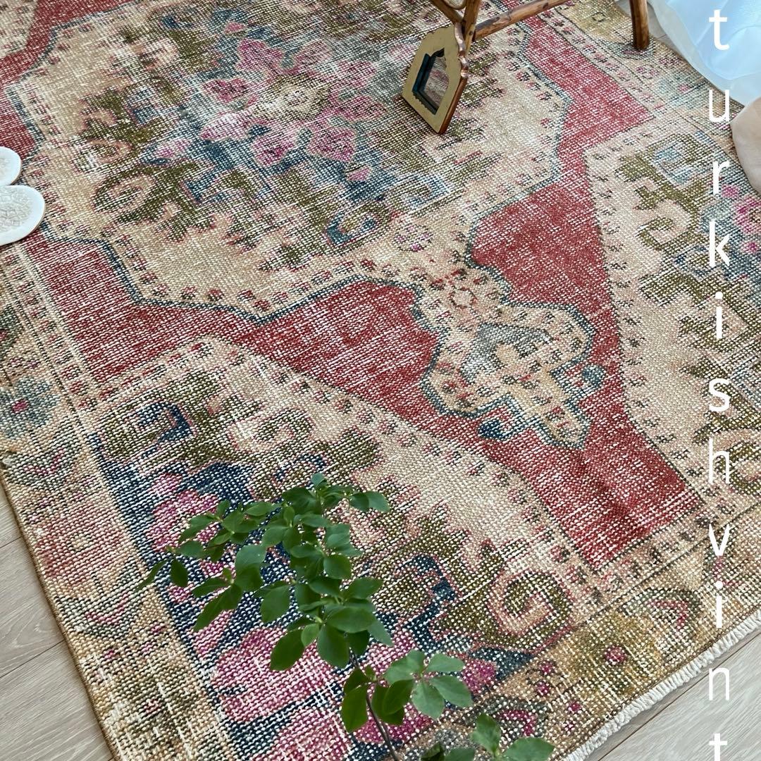 貴重✳︎アヴァノス　落ち着きシャビーレッド　キャラメル　トルコヴィンテージラグ