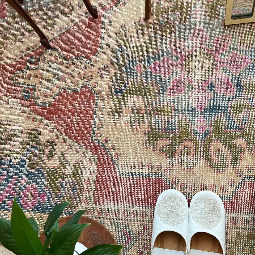 貴重✳︎アヴァノス　落ち着きシャビーレッド　キャラメル　トルコヴィンテージラグ