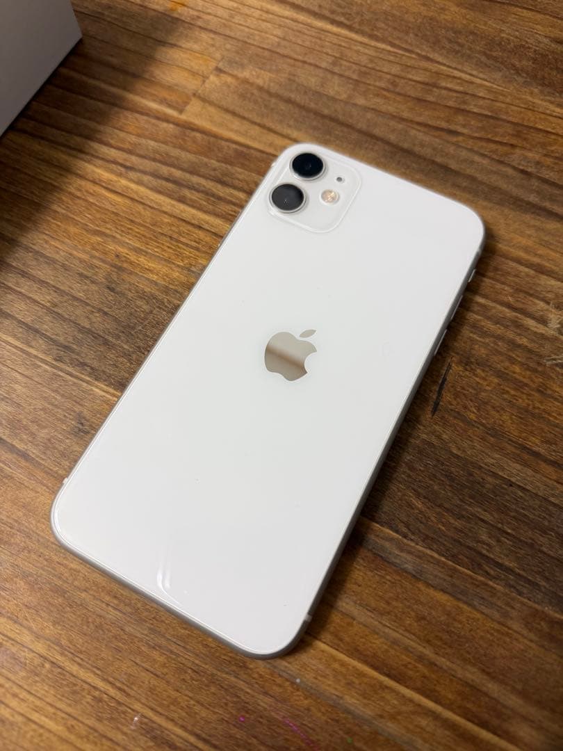 iPhone11 128GB SIMフリー バッテリー81%