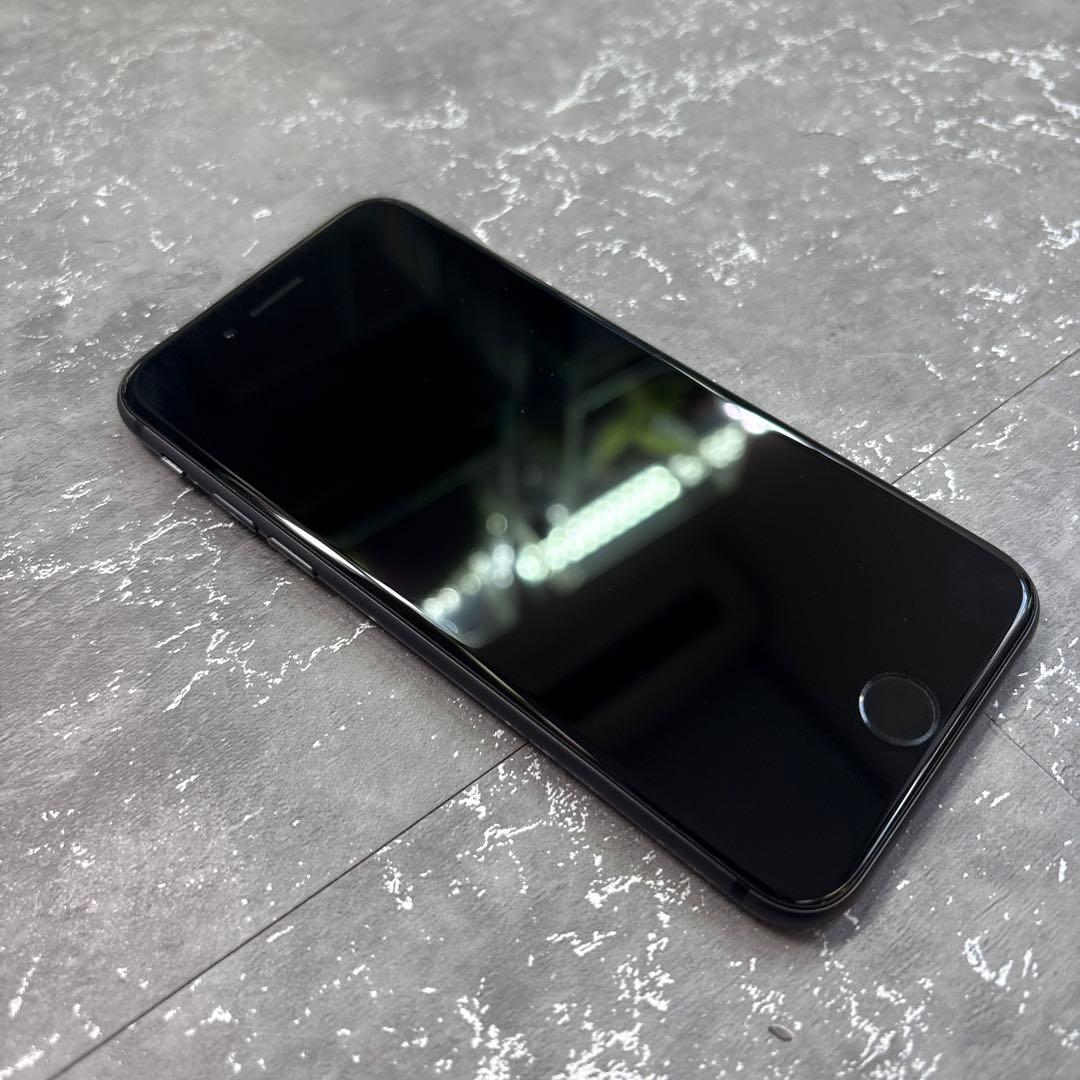 iPhone8 64GB ブラック