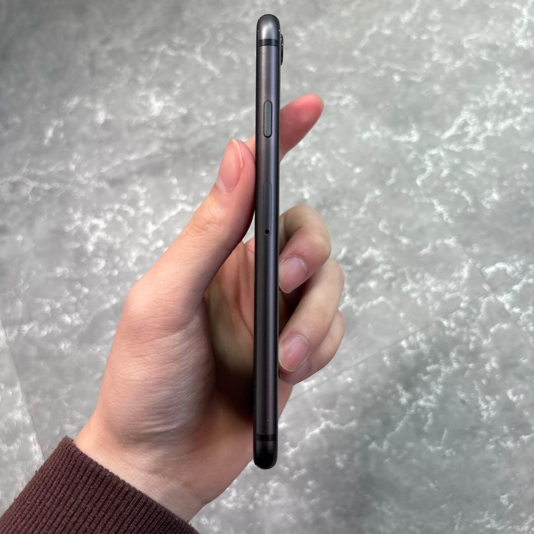 iPhone8 64GB ブラック