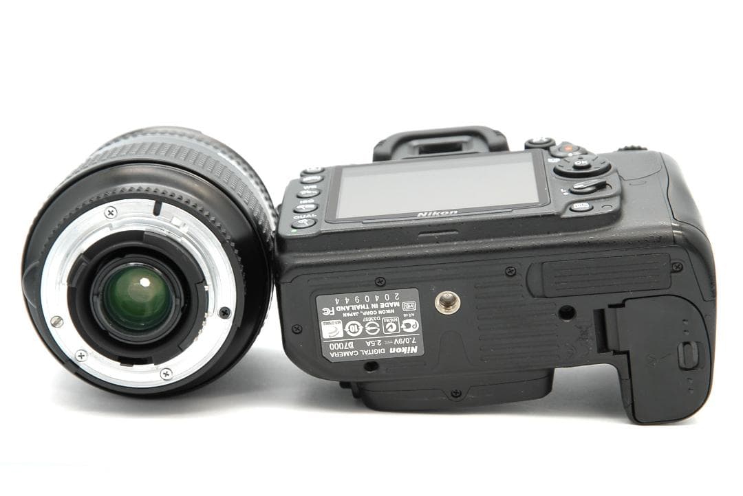 Nikon D7000 元箱付 28-200mm 動作品 44650枚 動作品