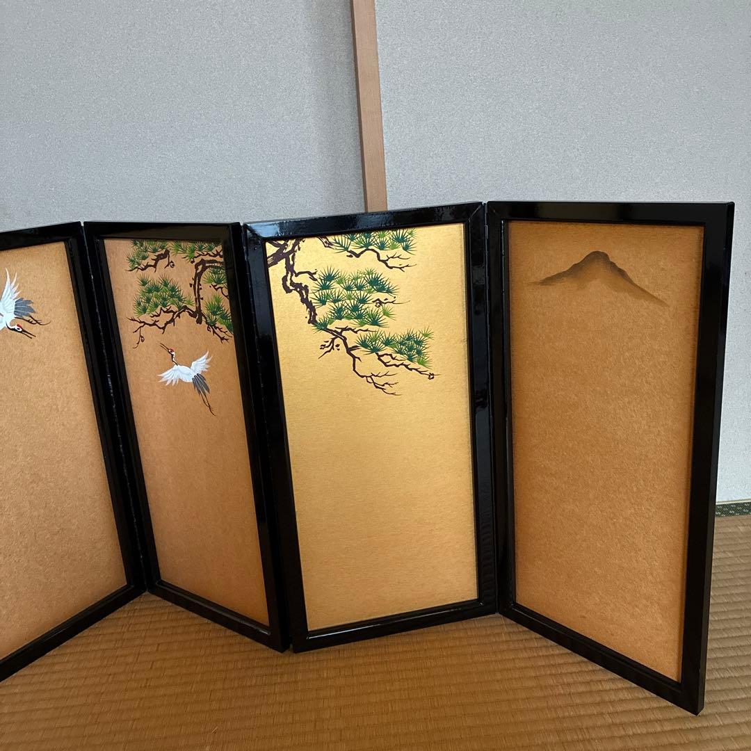 雛人形錦屏風　手書蒔絵　松、鶴