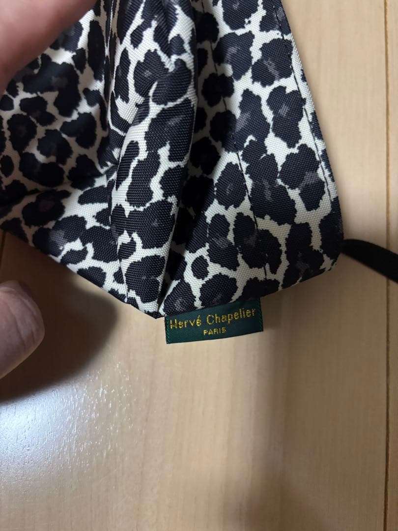 エルベシャプリエ Herve Chapelier パン サーブラン舟形ショルダー