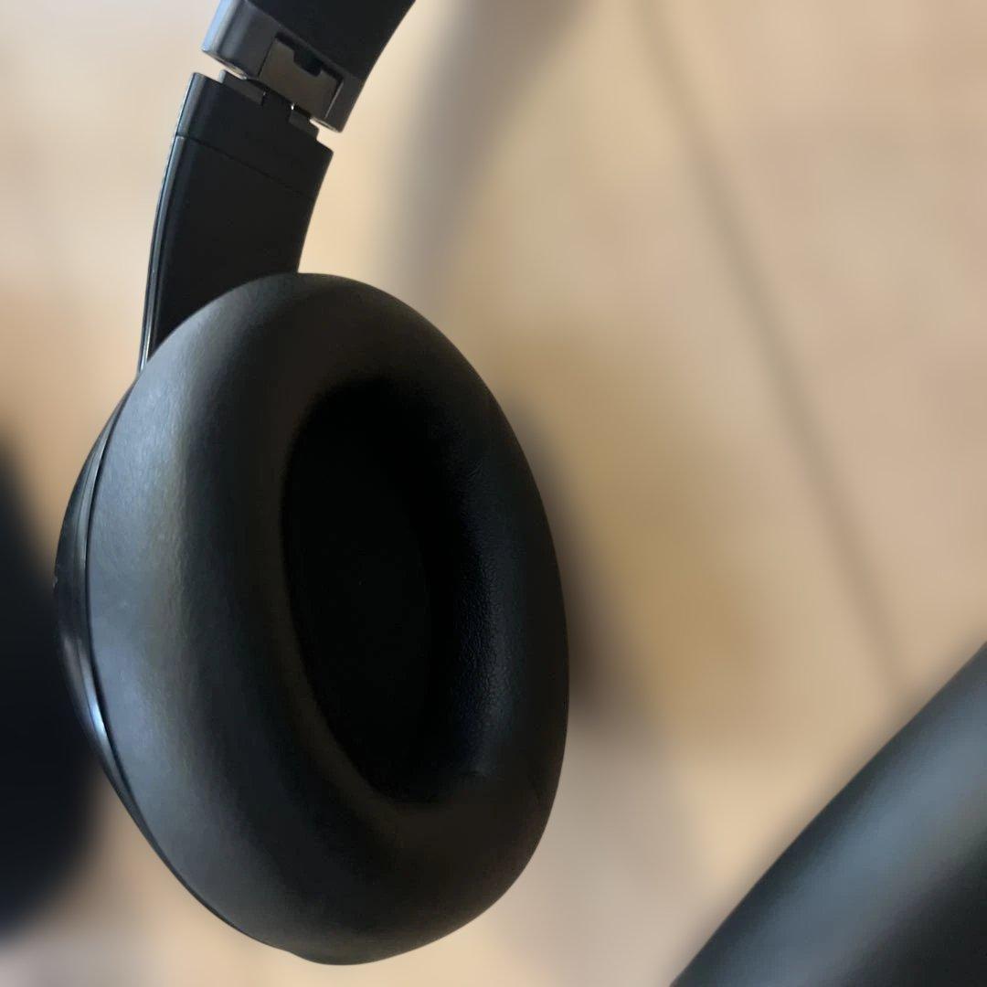 Beats ワイヤレスヘッドホン ブラック 収納ケース付き