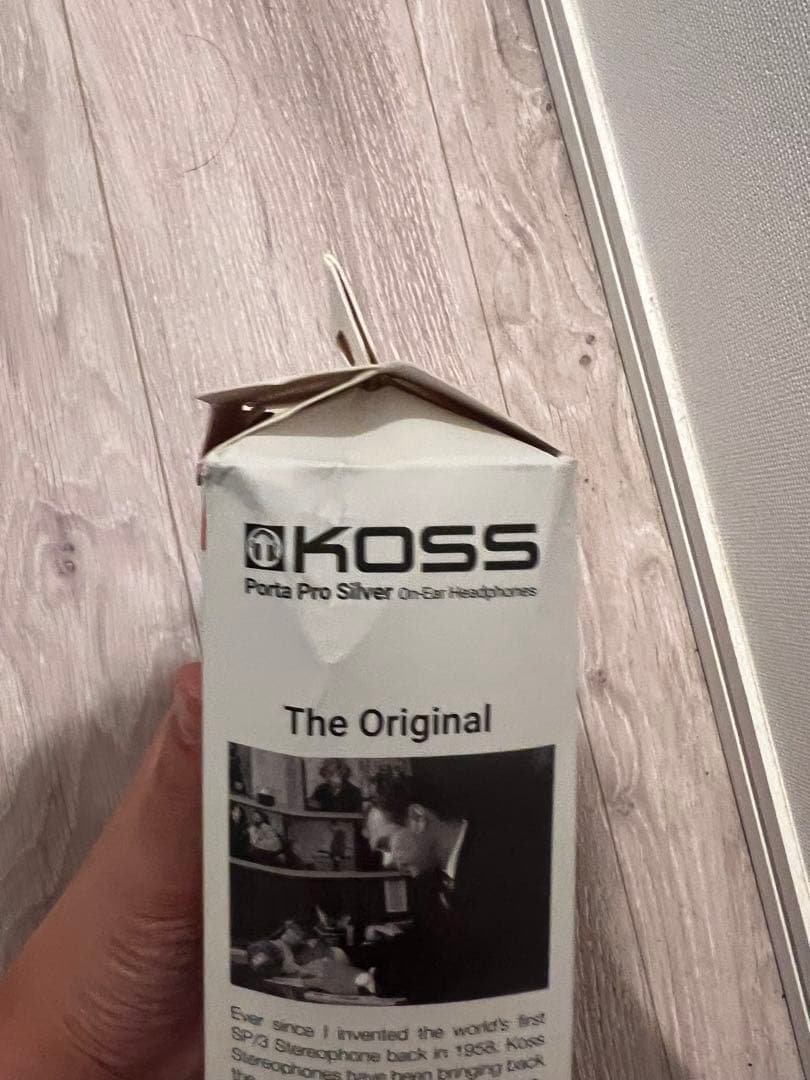 Supreme Koss Portapro ヘッドホン/ホワイト