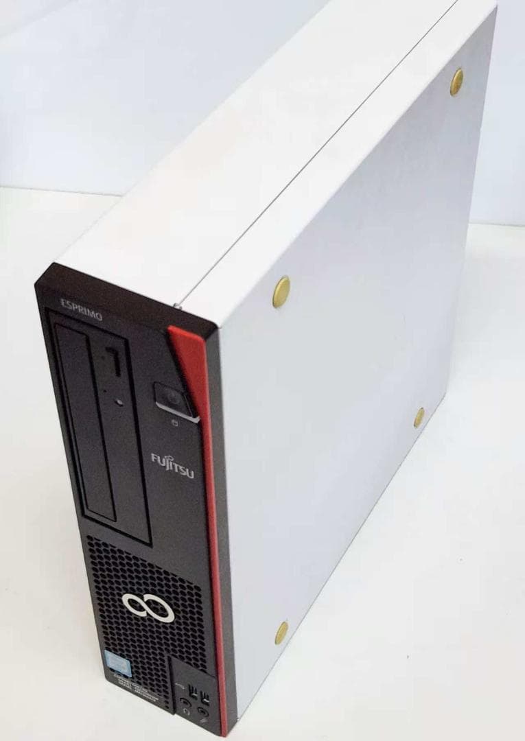 B デスクトップパソコン i5 6500 8G+SSD 256GB