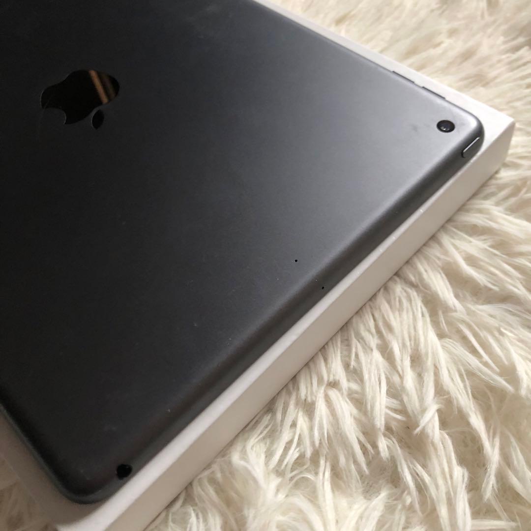 【値下げ不可】iPad 第7世代 32GB 【すぐ発送】