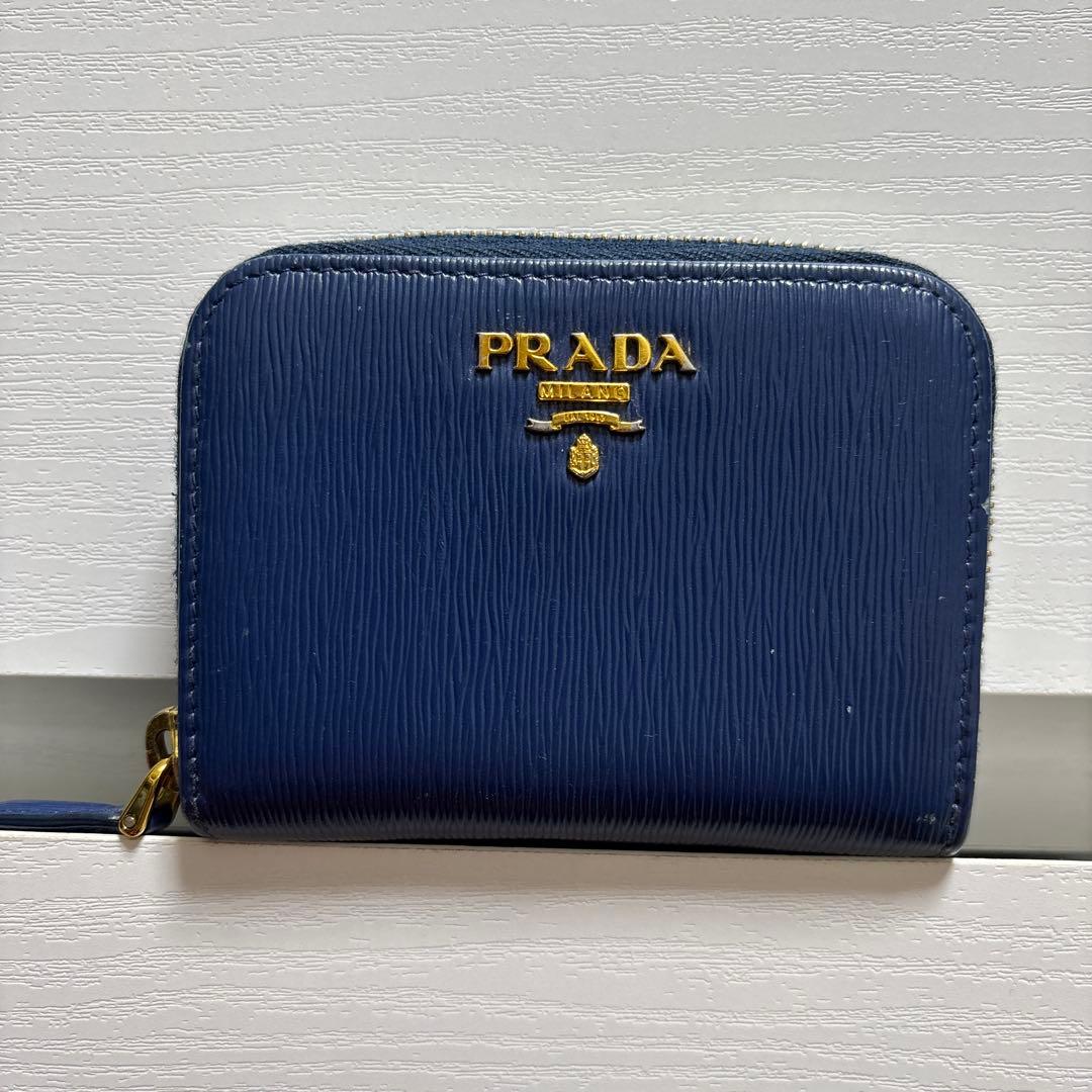 PRADA ネイビー ケース