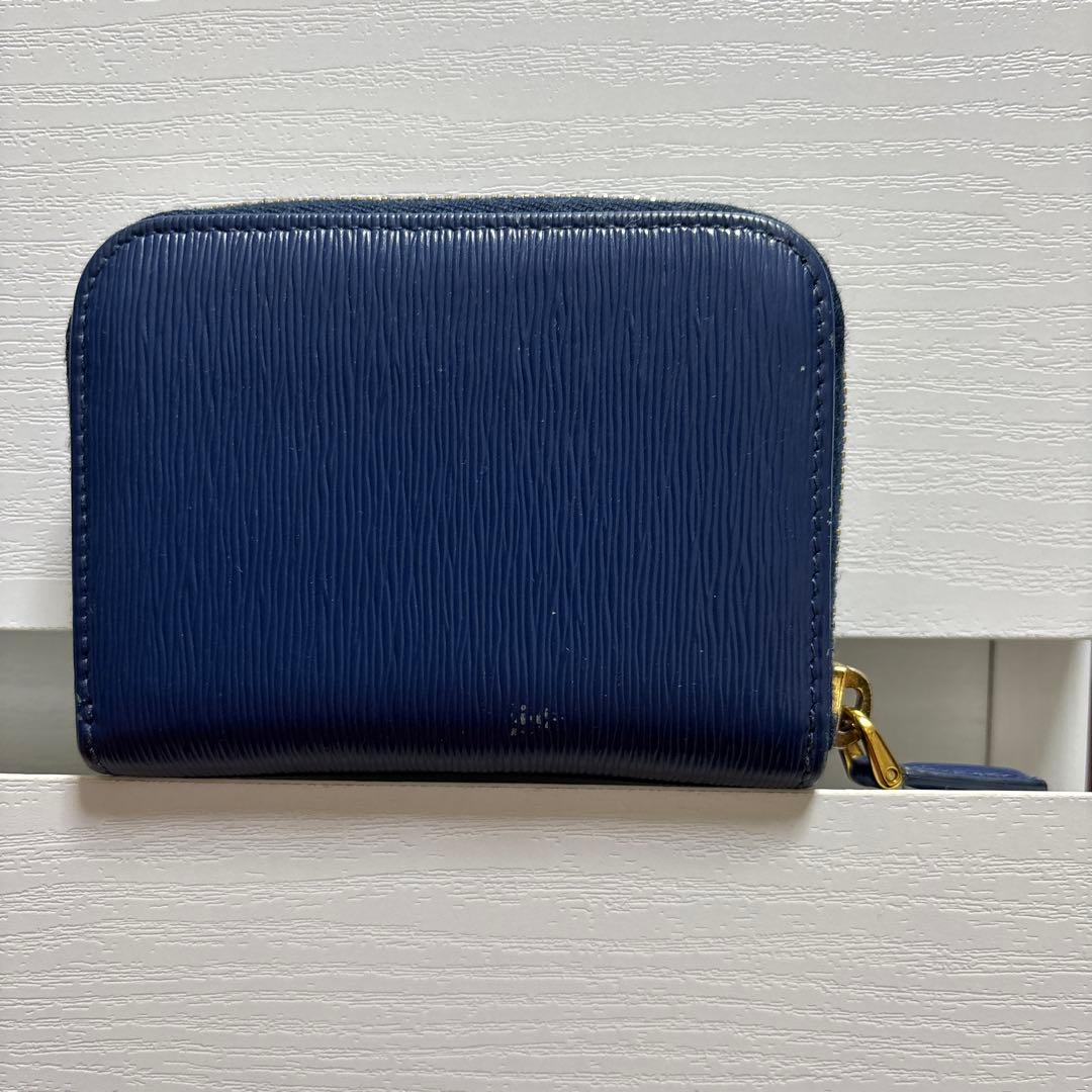 PRADA ネイビー ケース
