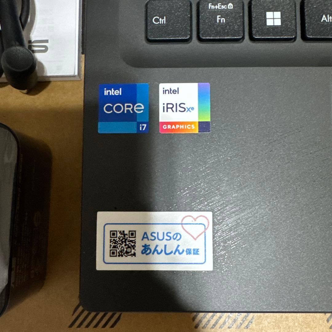 【超美品】ASUS Vivobook14 X1405Z Corei7 512GB