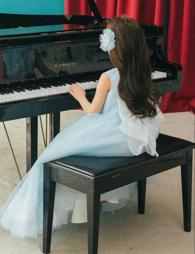 DRESCCO ライトブルー刺繍ロングドレス　130