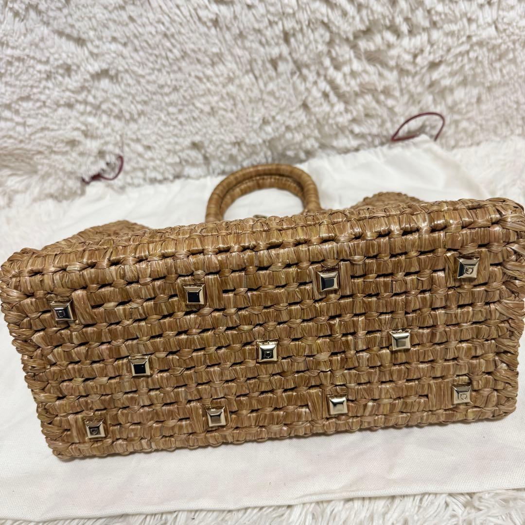 【未使用級】サルヴァトーレフェラガモ Studio Box bag ガンチーニ