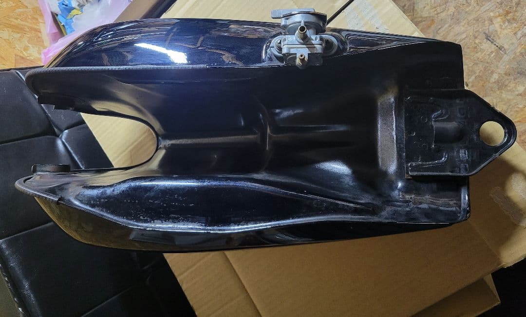 SR400 純正タンク ブラック RH01J