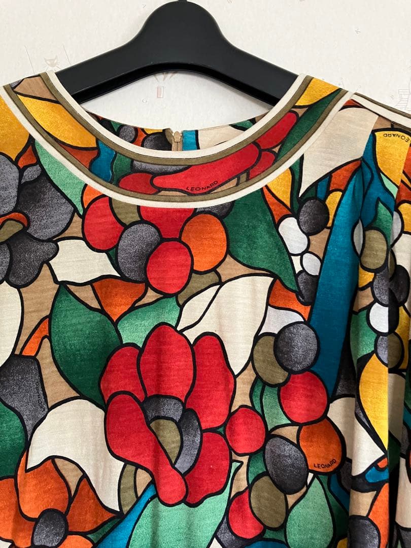 レオナール シルク ウールワンピース 金ボタン