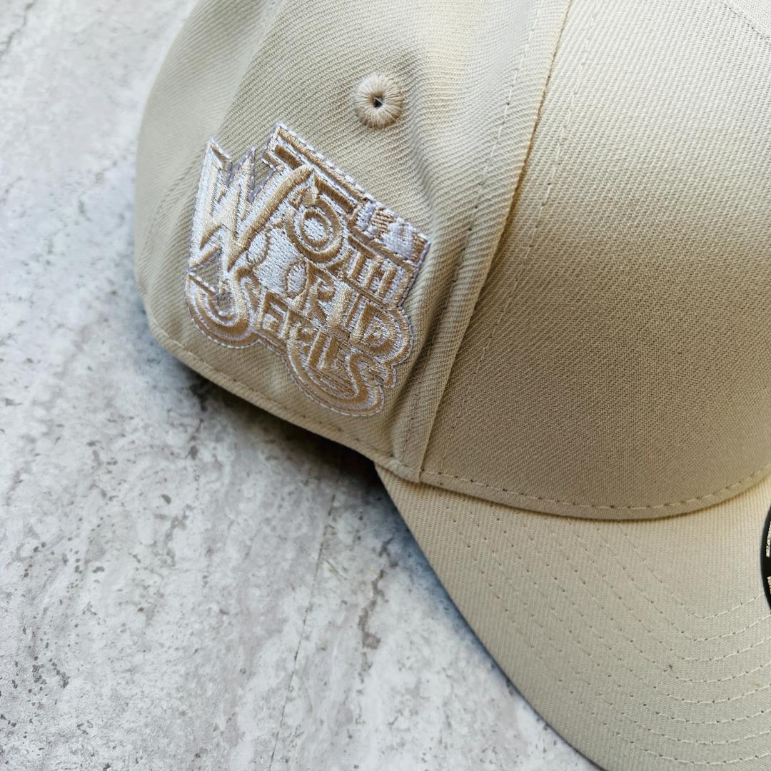 海外限定 LA ニューエラ ドジャース 逆ロゴ ベージュ