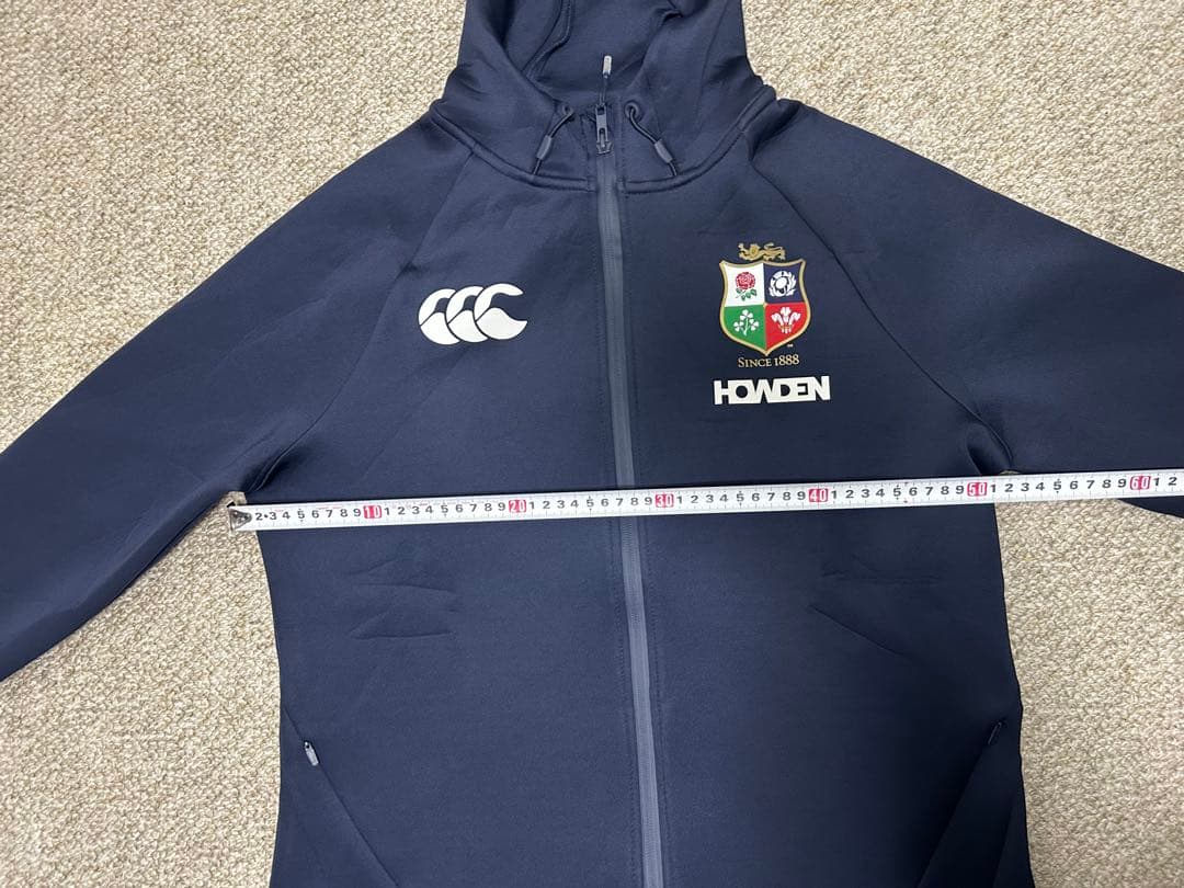 British&Irish Lions 2025年Everest フーディー　S