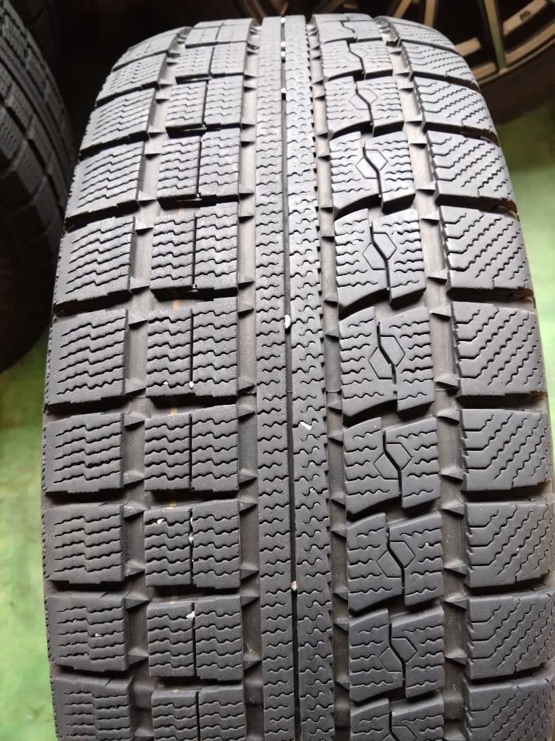 VELVA SPORT スタッドレスホイールセット 7J +55 PCD114