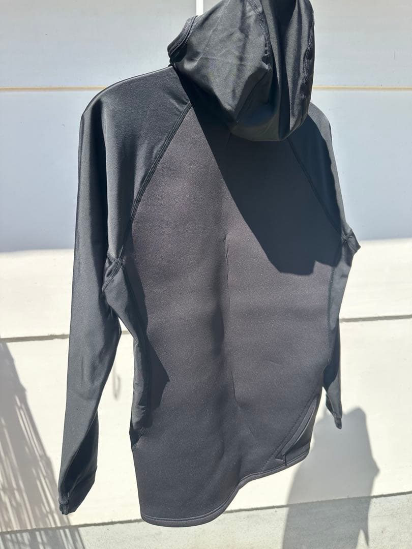 Axxe Classic 1.5mm フード付きタッパー