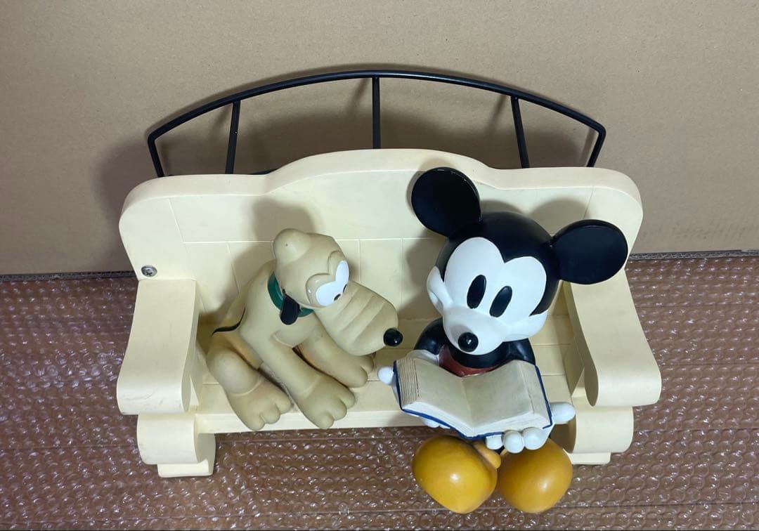 Disney ミッキー プルート ベンチ