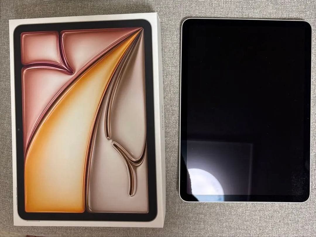 iPad Air 128GB +充電プラグ+コード