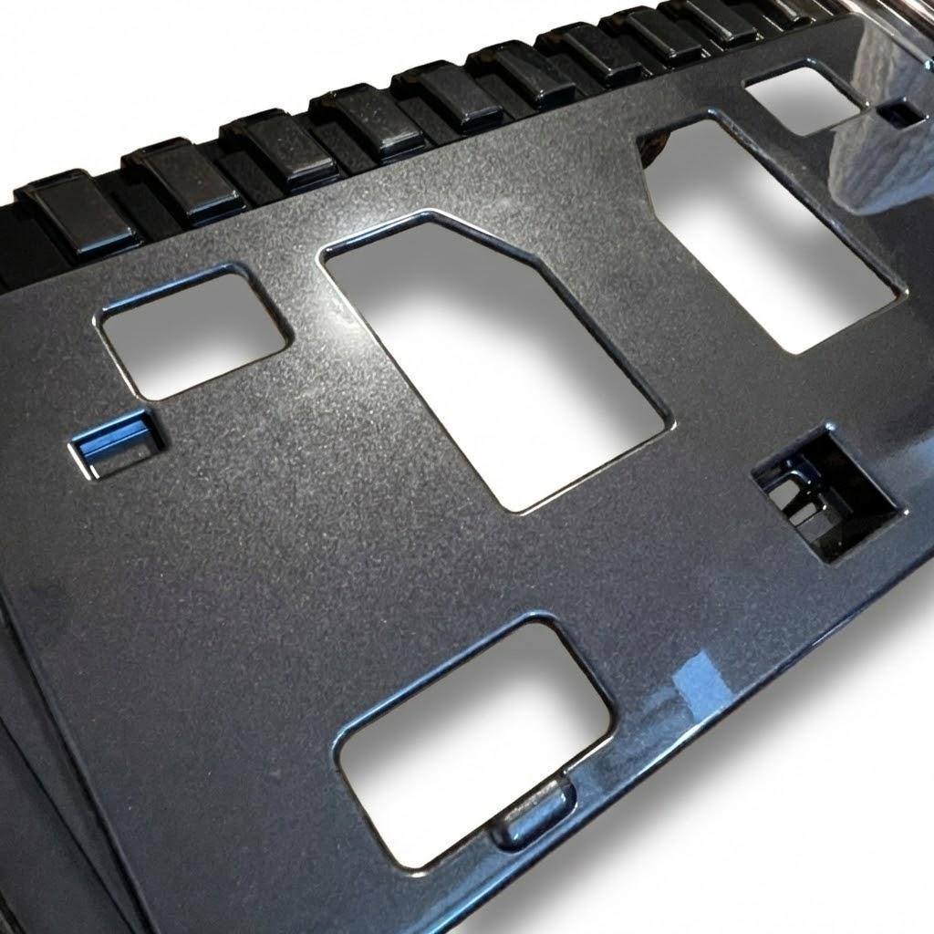 【新品】【送料込み】エスクァイア 80 前期　フロントグリル セット 純正品