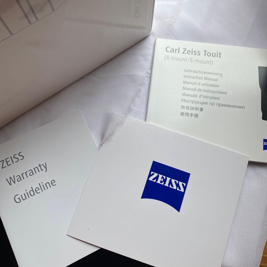 ZEISS / Touit 32mm F1.8 / Xマウント