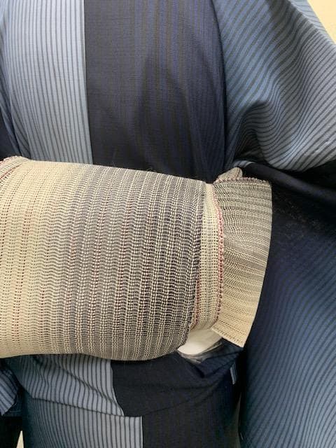 今年の仕入れ　おしゃれな大人の夏帯　 絹麻ぼかし半巾帯　夏着物浴衣に墨黒系　長尺